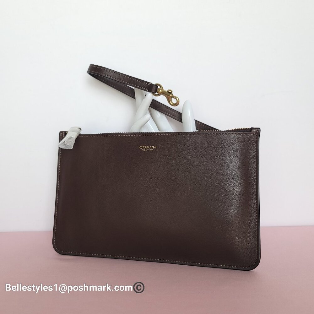 COACH Natural Grain Leather Top-Zip Pouch with Dog-clip Leash- Maple color⭐ - Picture 4 of 16
